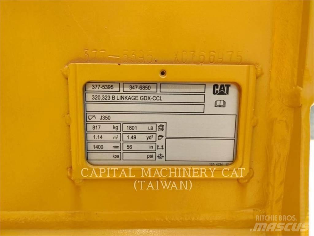 CAT 320 Buckets