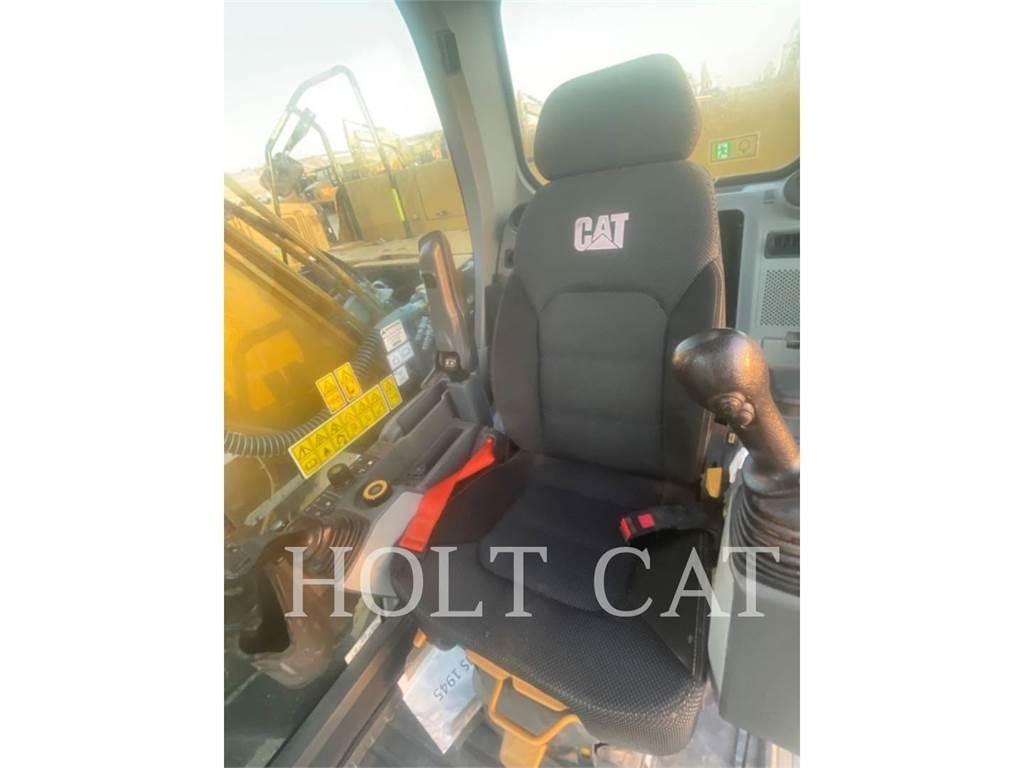 CAT 320 Crawler excavators