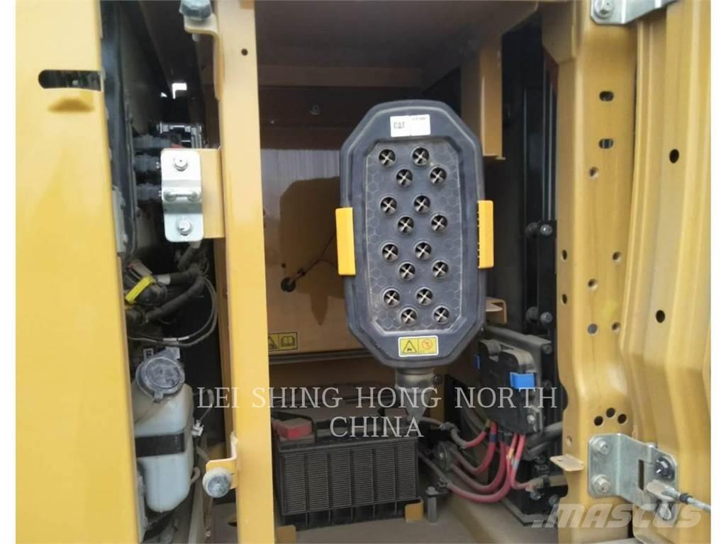 CAT 320-07 Crawler excavators