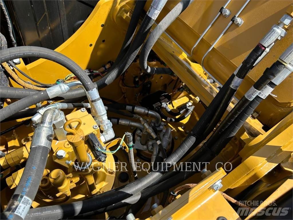 CAT 323 Crawler excavators