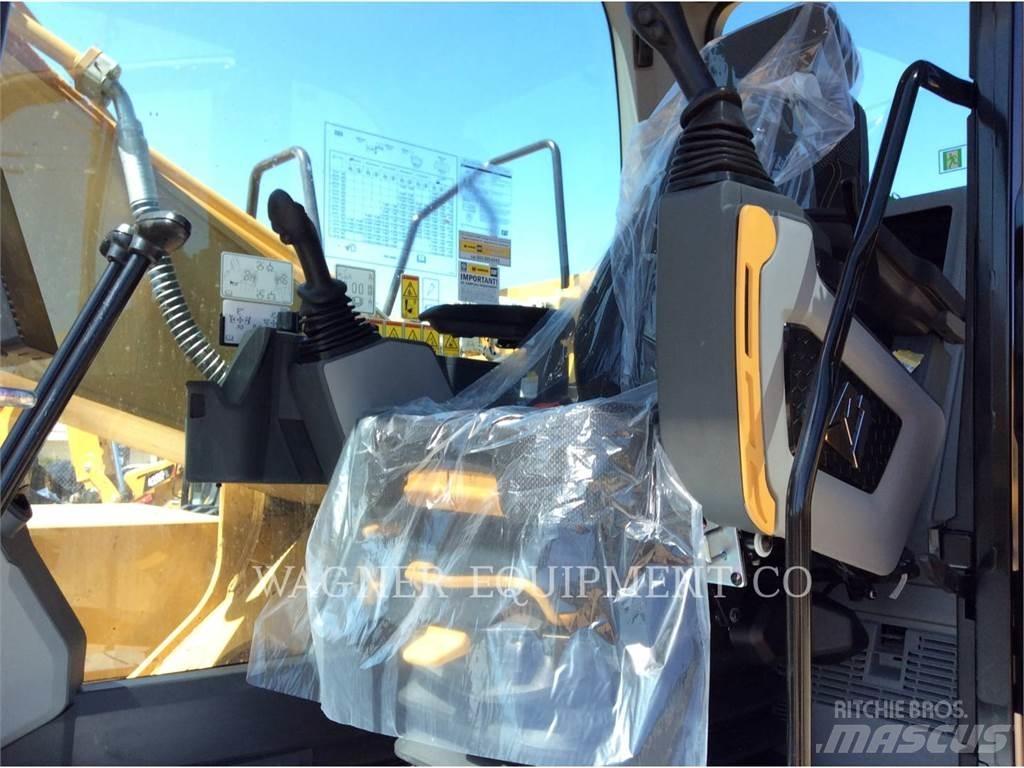 CAT 323 Crawler excavators