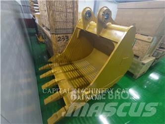 CAT 323GC Buckets