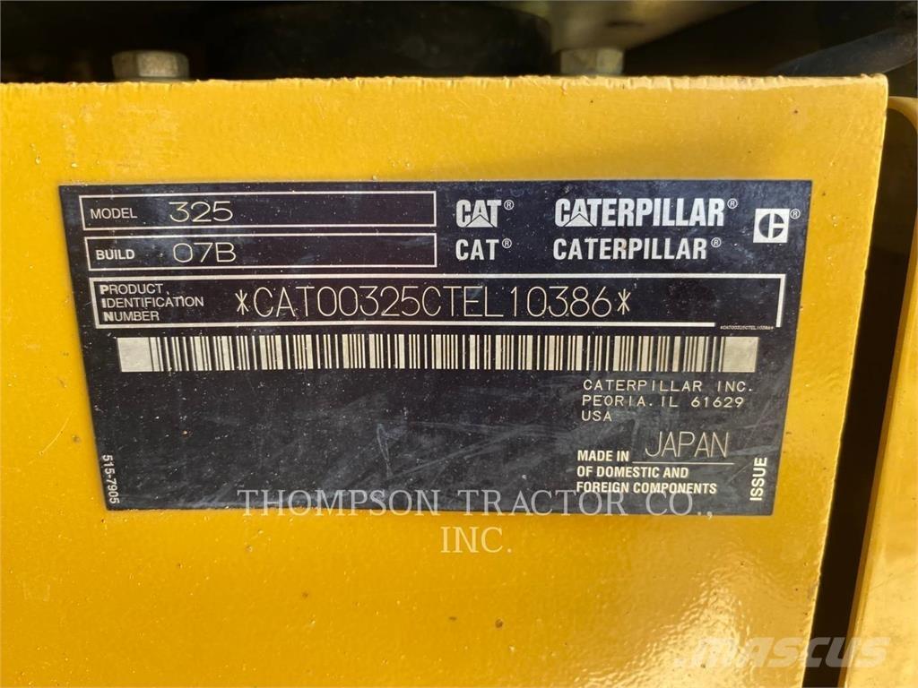 CAT 325 Crawler excavators