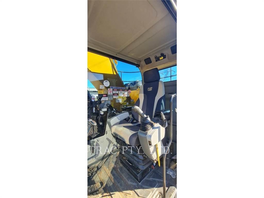 CAT 325FLCR Crawler excavators