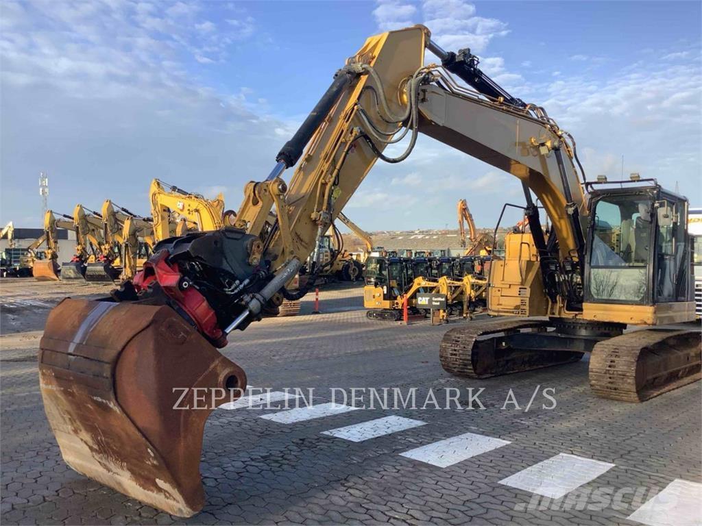 CAT 325FLCR Crawler excavators