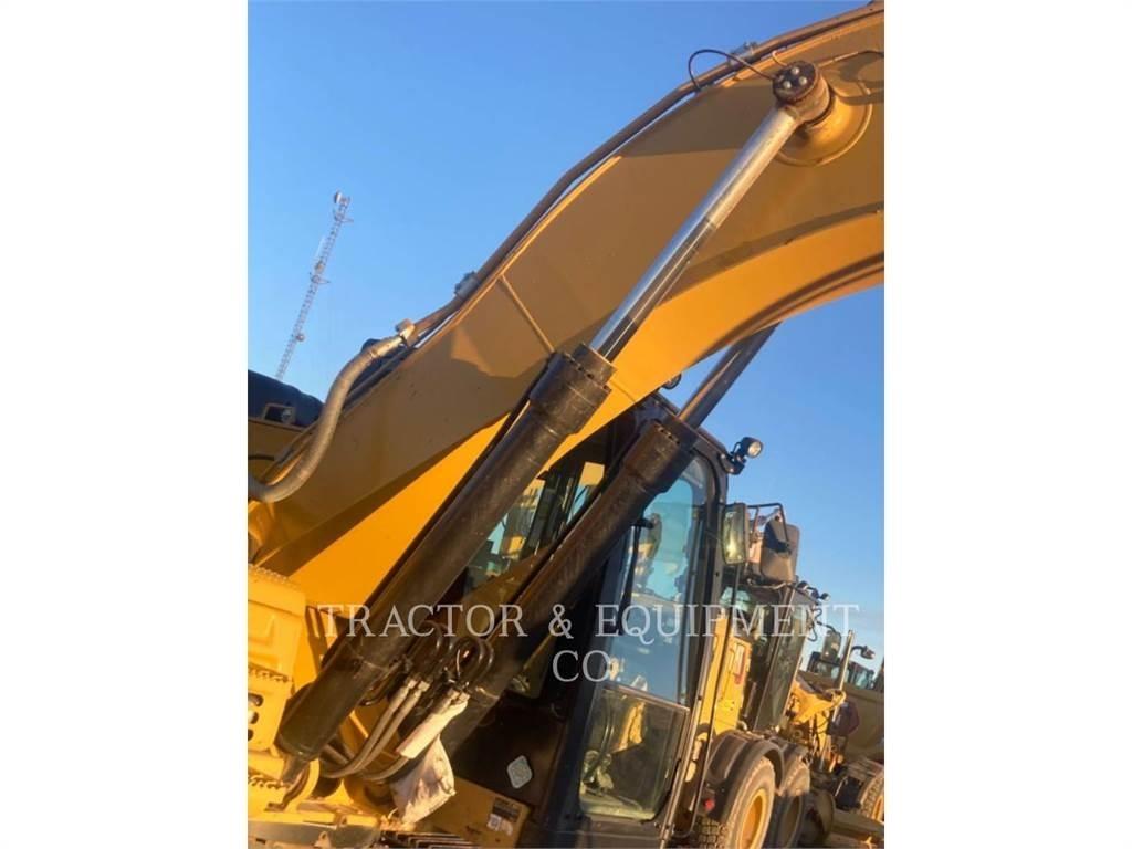 CAT 326F L Crawler excavators