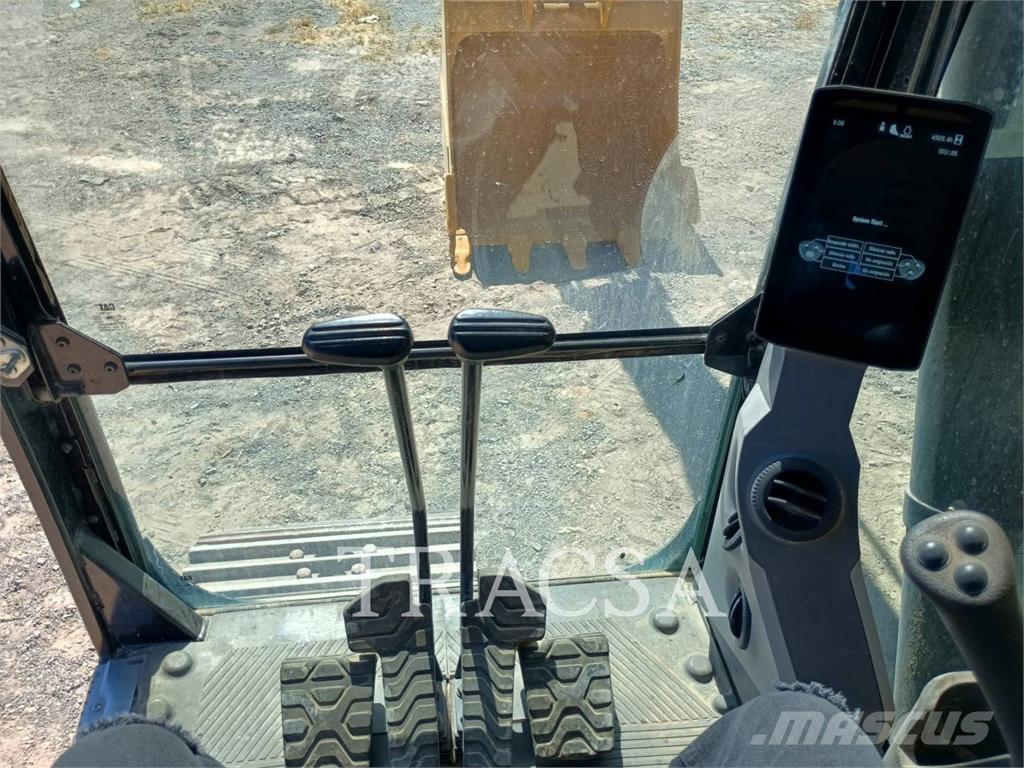 CAT 330 Crawler excavators