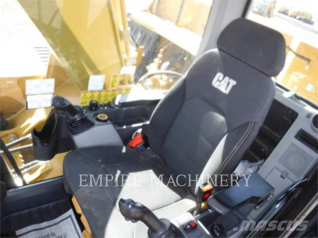 CAT 330-07 Crawler excavators