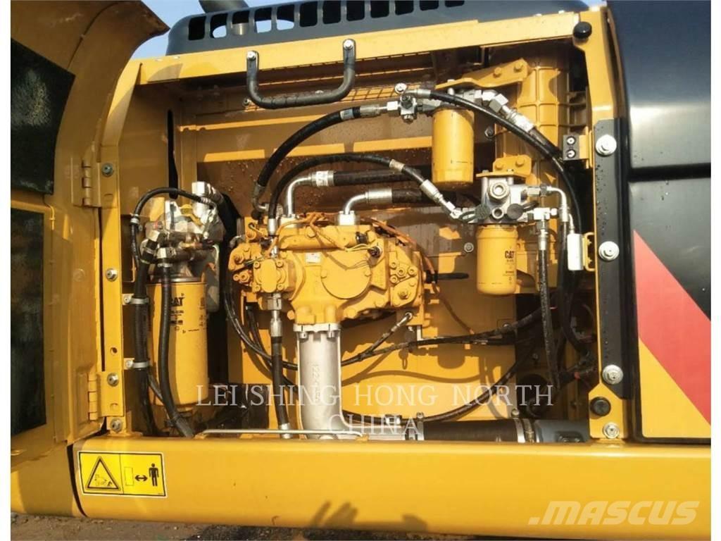 CAT 330D2L Crawler excavators