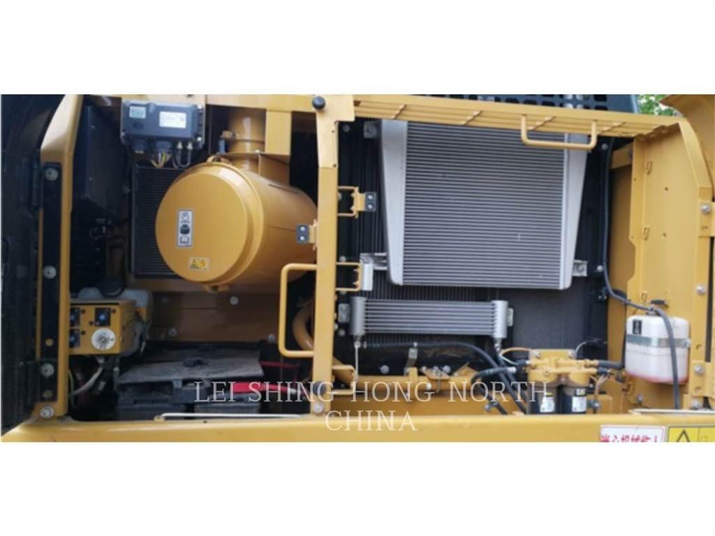 CAT 330D2L Crawler excavators