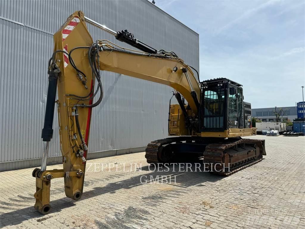 CAT 335FLCR Crawler excavators