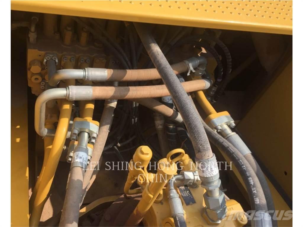 CAT 336D2 Crawler excavators