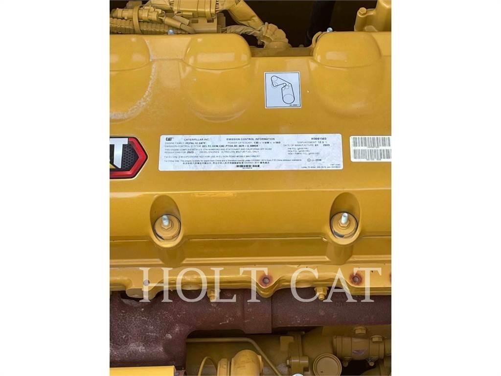 CAT 352 11 Crawler excavators