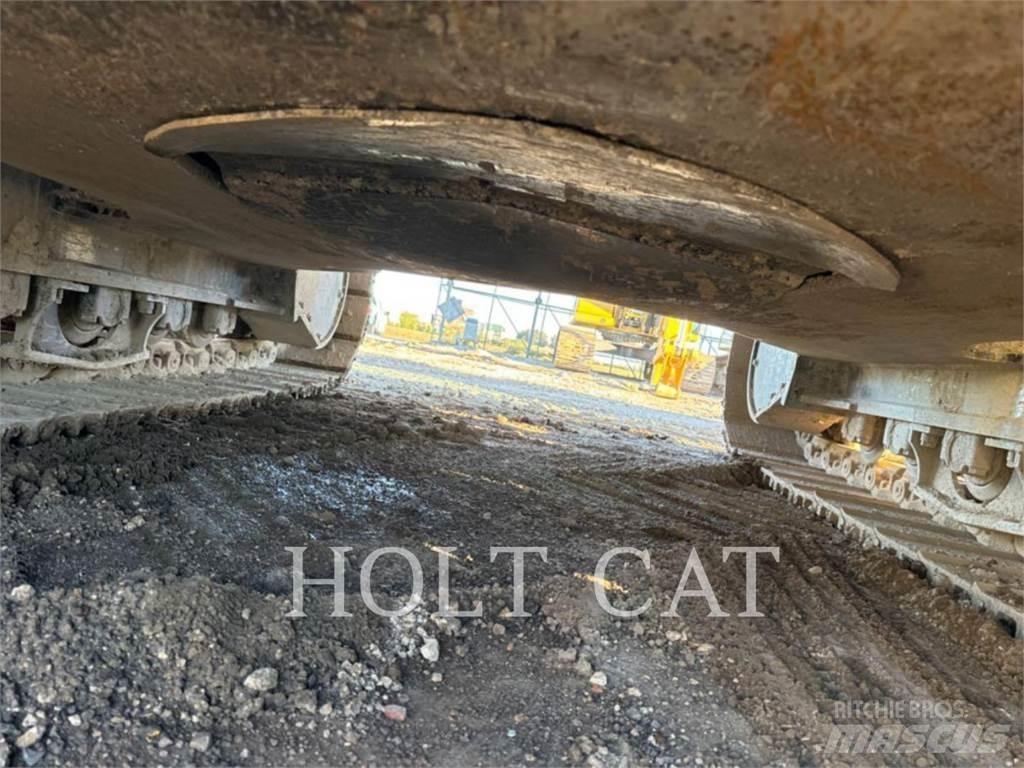 CAT 352 11 Crawler excavators