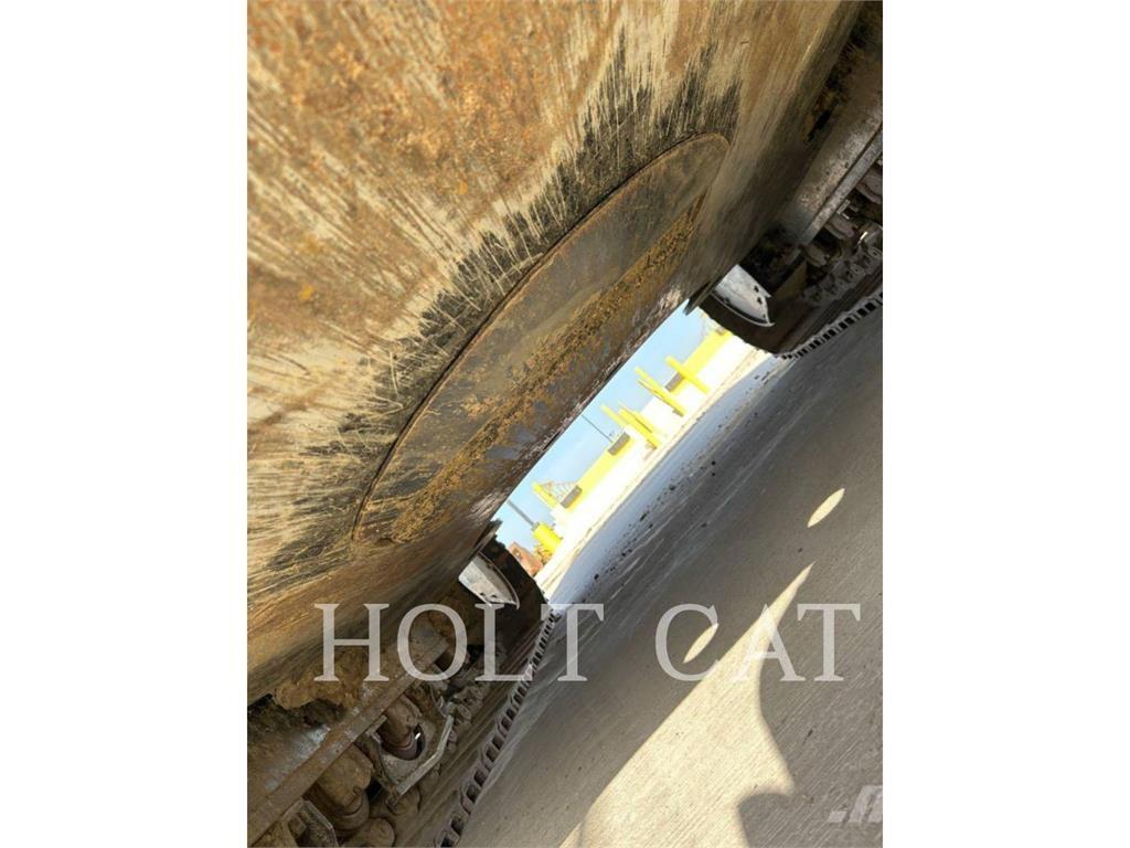 CAT 352 11 Crawler excavators