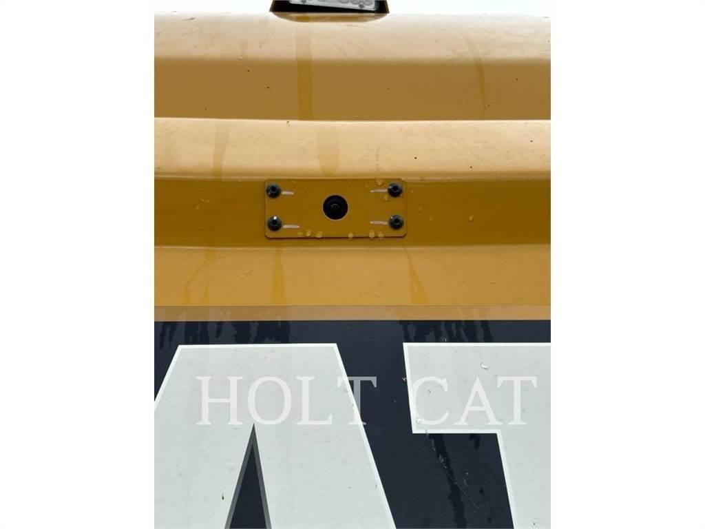 CAT 352 12 TC Crawler excavators