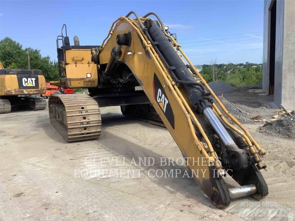 CAT 374DL Crawler excavators