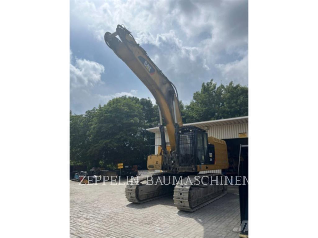 CAT 374FL Crawler excavators
