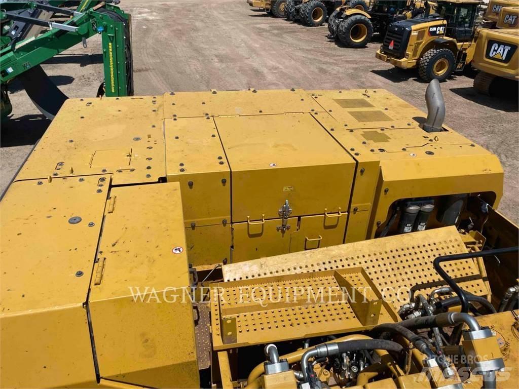 CAT 395 Crawler excavators