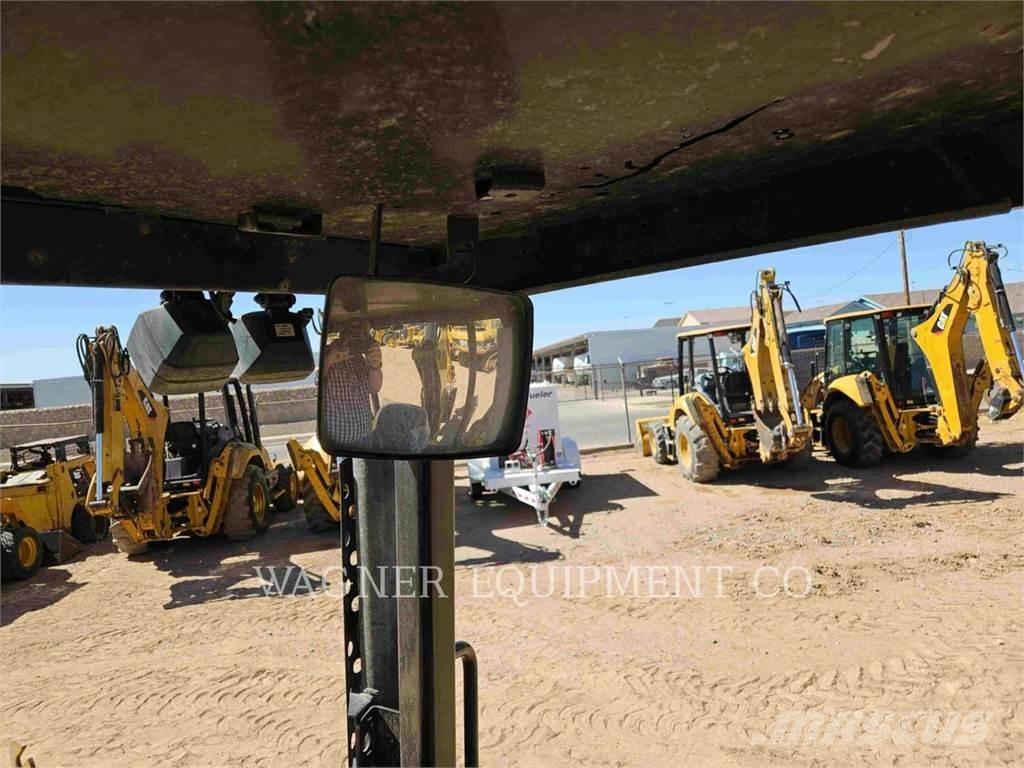 CAT 416F2 4WDS Backhoe
