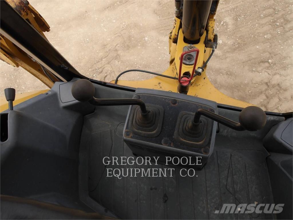 CAT 416F2ST Backhoe