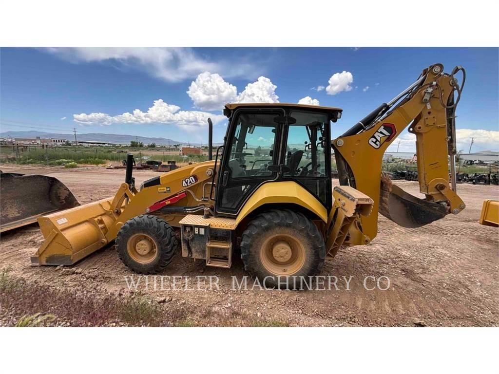 CAT 420 Backhoe