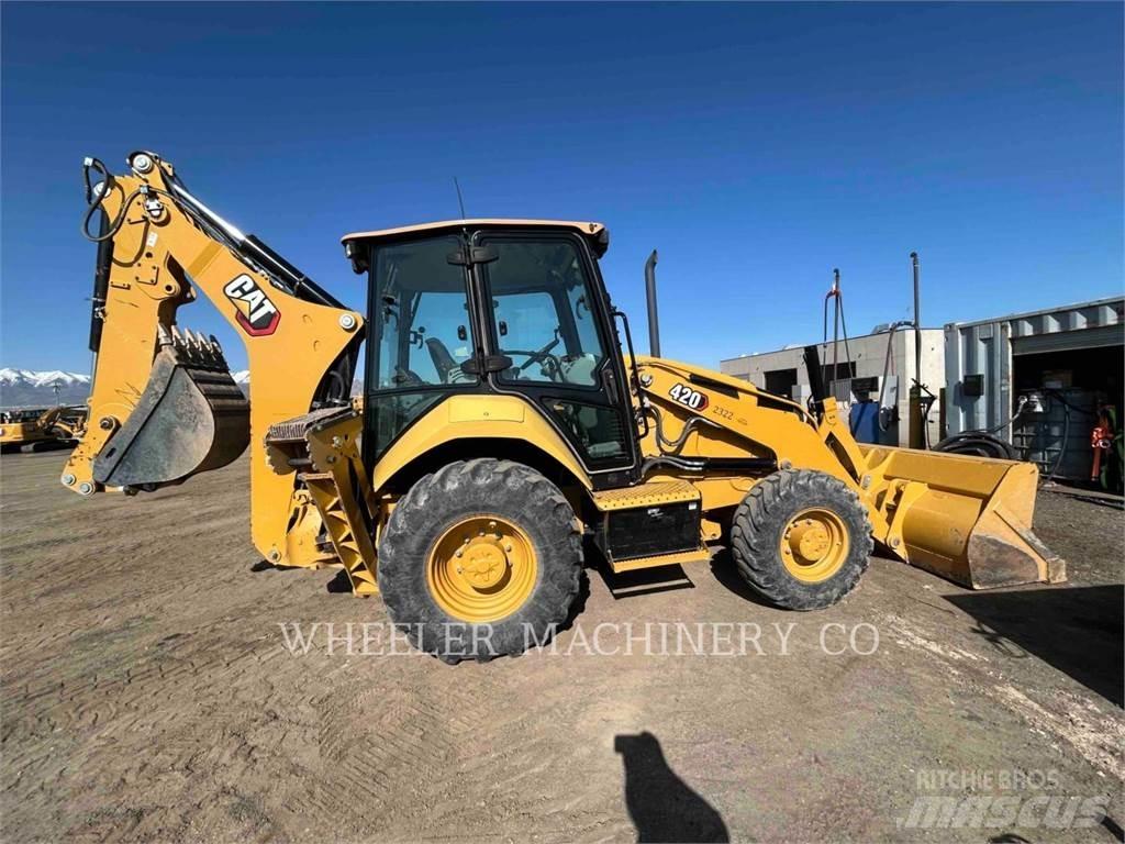 CAT 420 Backhoe
