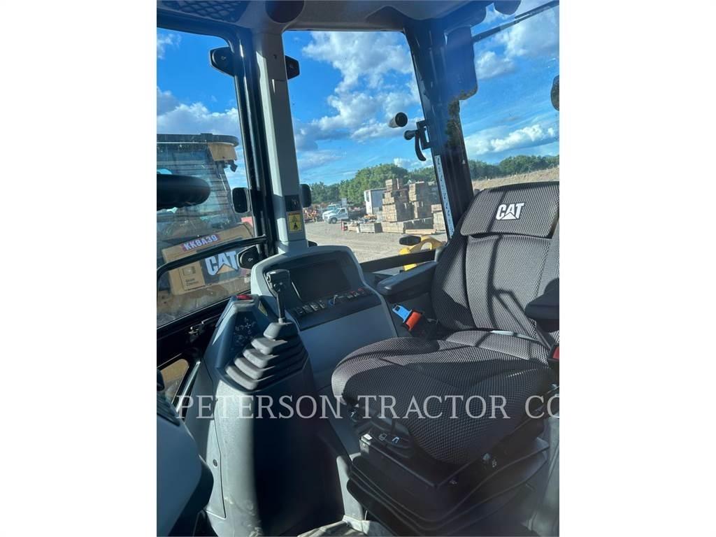 CAT 420 Backhoe