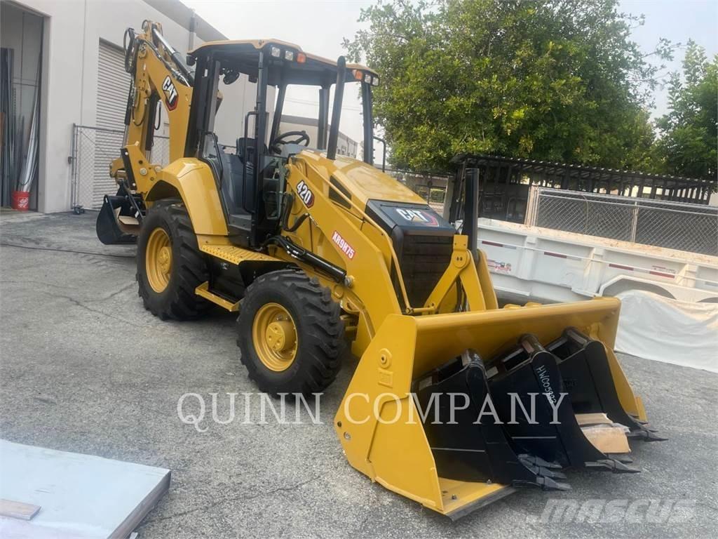 CAT 420 Backhoe