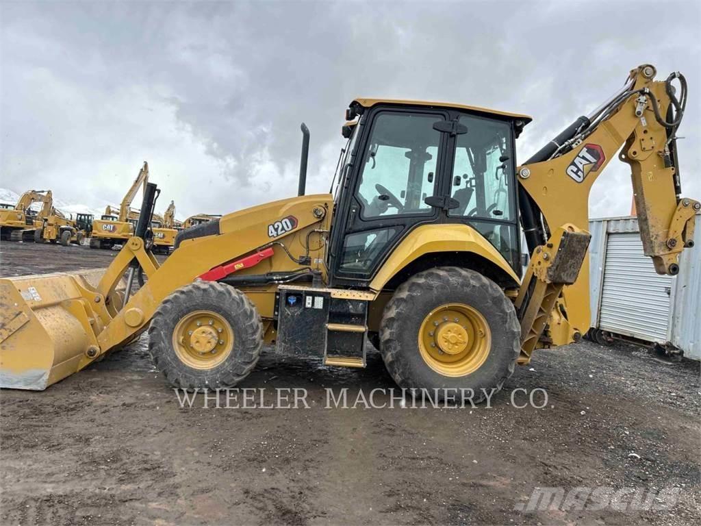 CAT 420 CF Backhoe