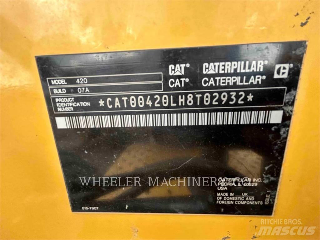 CAT 420 CF Backhoe