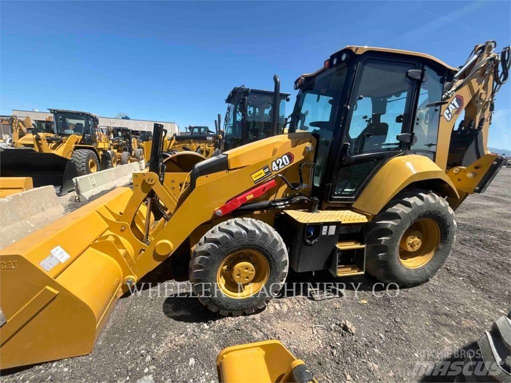 CAT 420 CF Backhoe