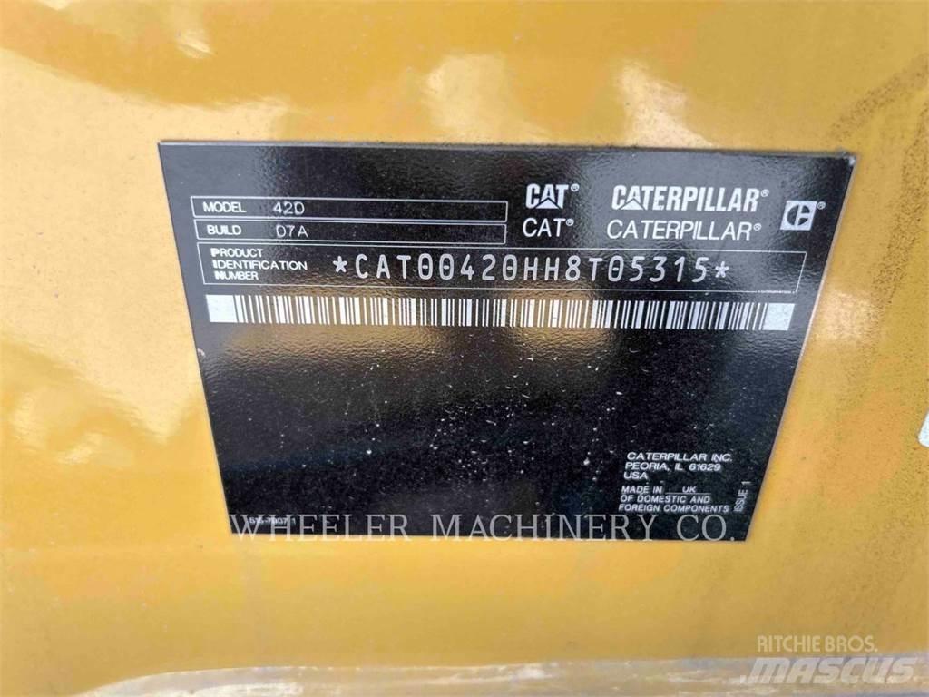 CAT 420 CF Backhoe