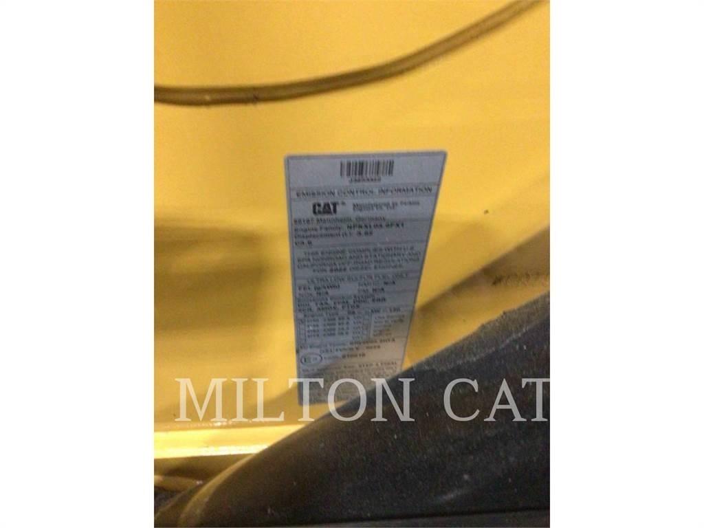 CAT 42007 Backhoe