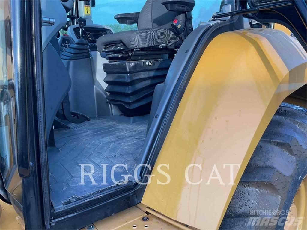 CAT 42007 Backhoe