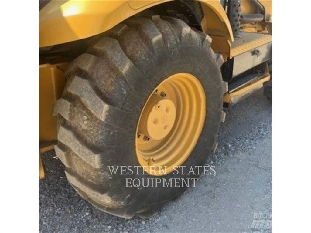 CAT 420F Backhoe