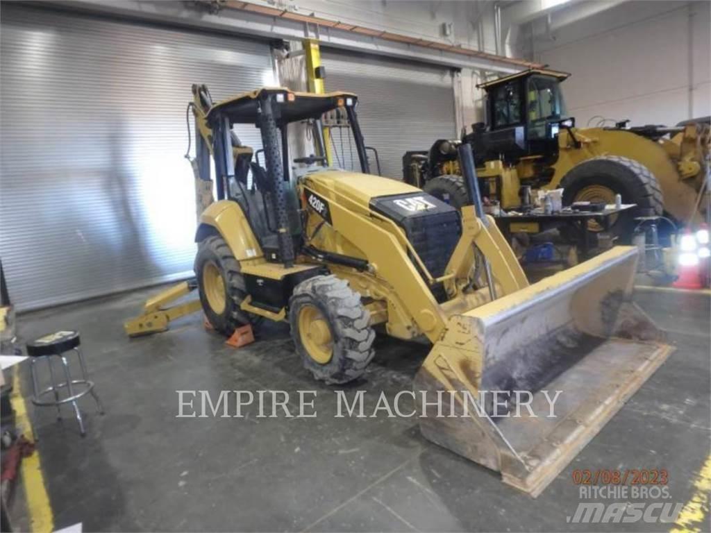 CAT 420F2 4EO Backhoe