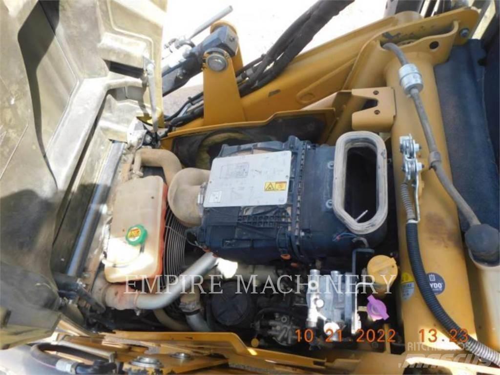 CAT 420F24EOIP Backhoe