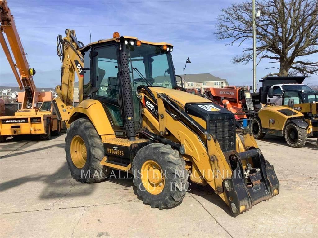 CAT 420F2IT Backhoe