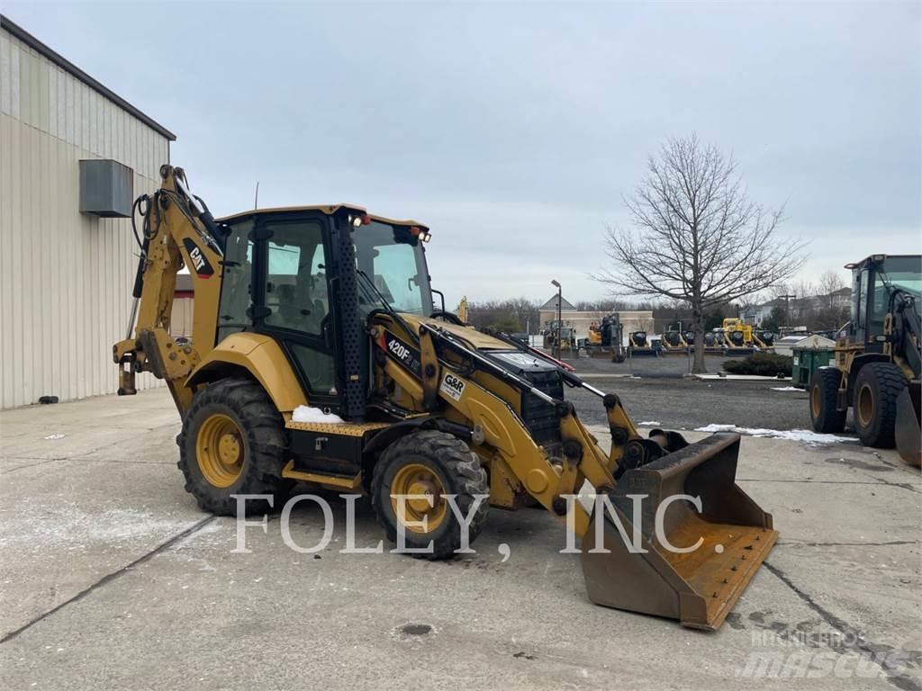 CAT 420F2IT Backhoe
