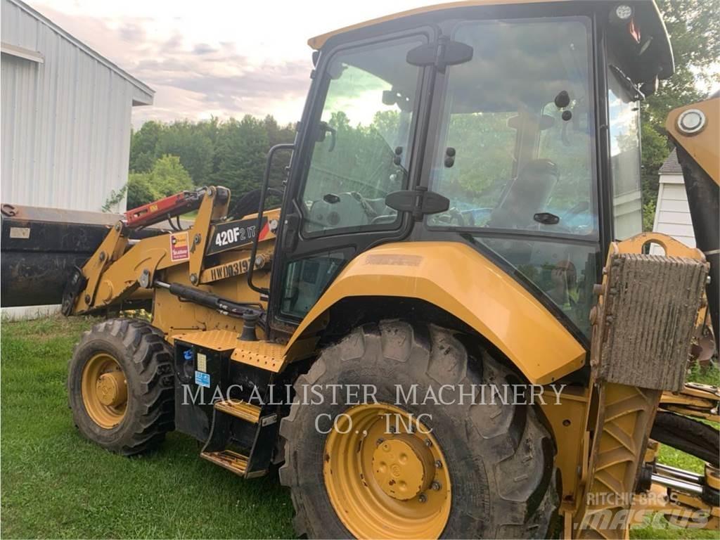 CAT 420F2IT Backhoe