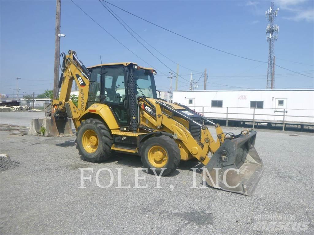 CAT 420F2IT Backhoe