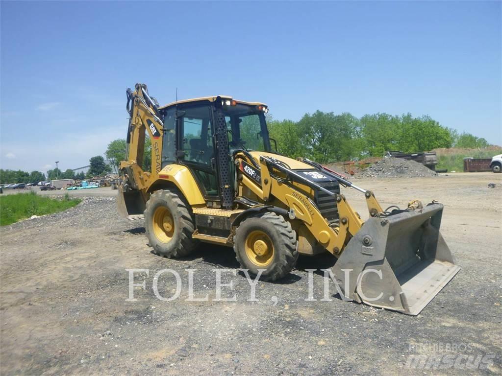 CAT 420F2IT Backhoe