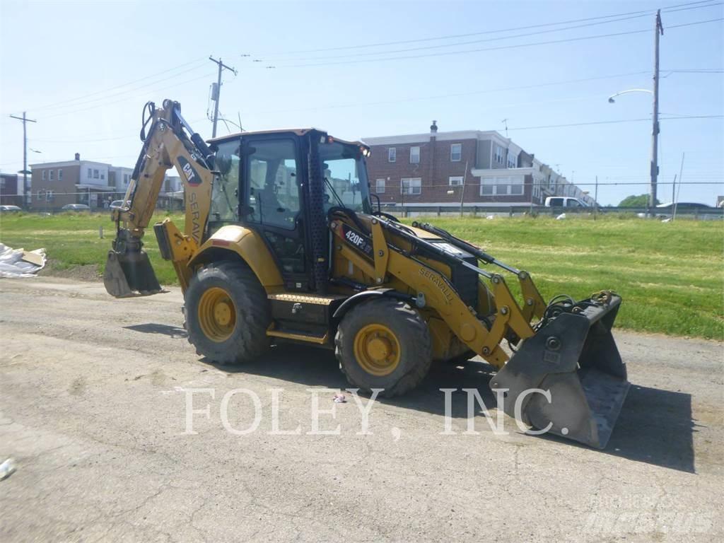 CAT 420F2IT Backhoe