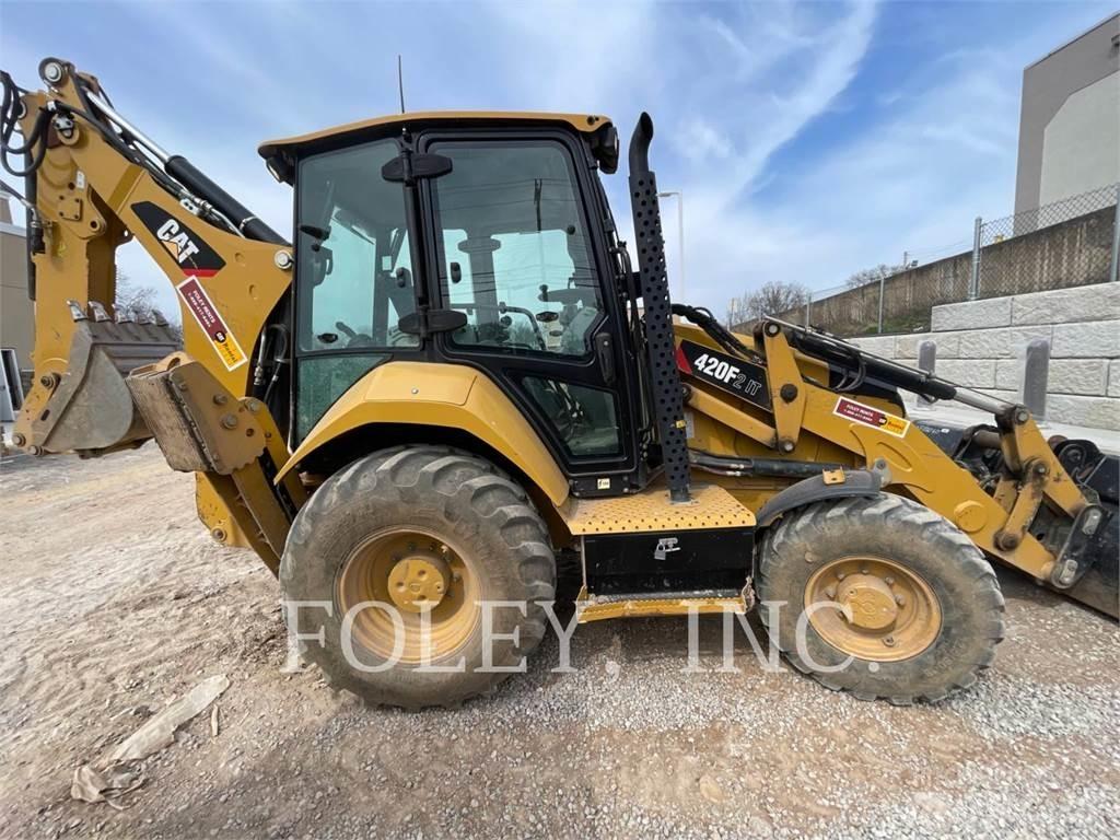 CAT 420F2IT Backhoe