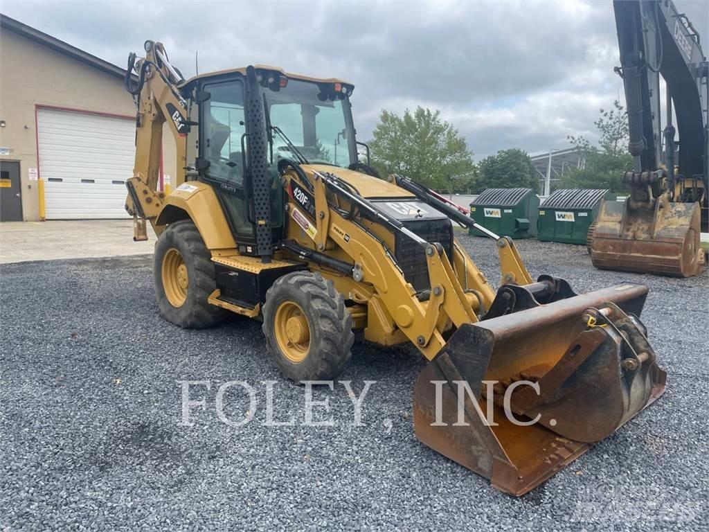 CAT 420F2IT Backhoe
