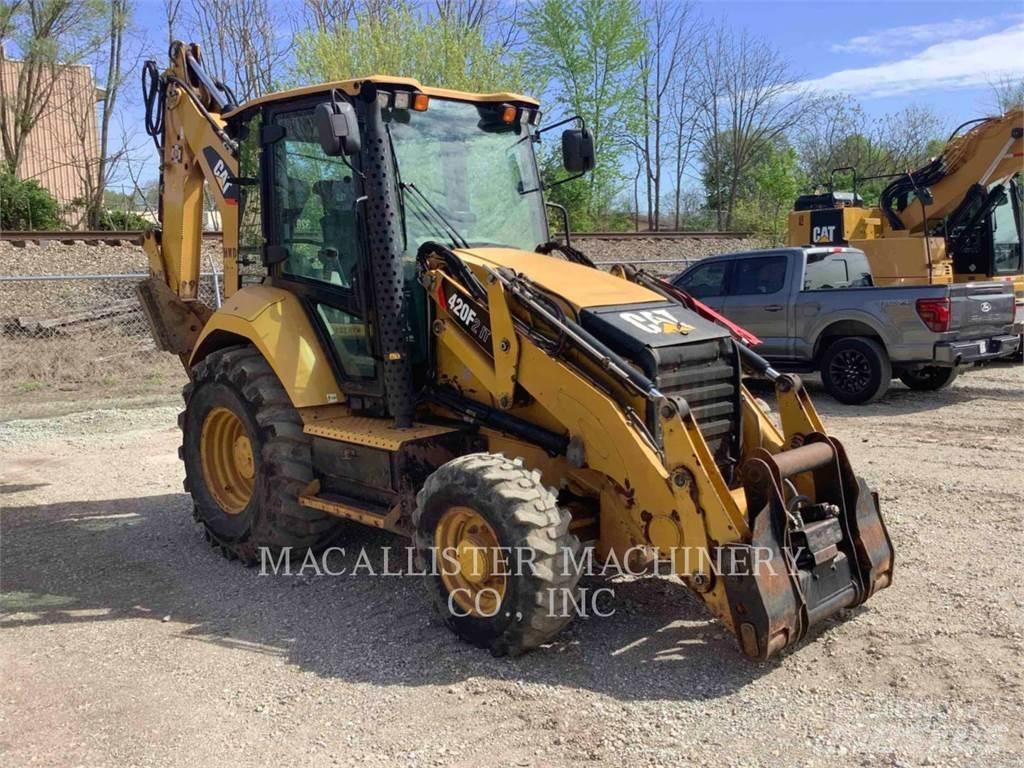 CAT 420F2IT Backhoe