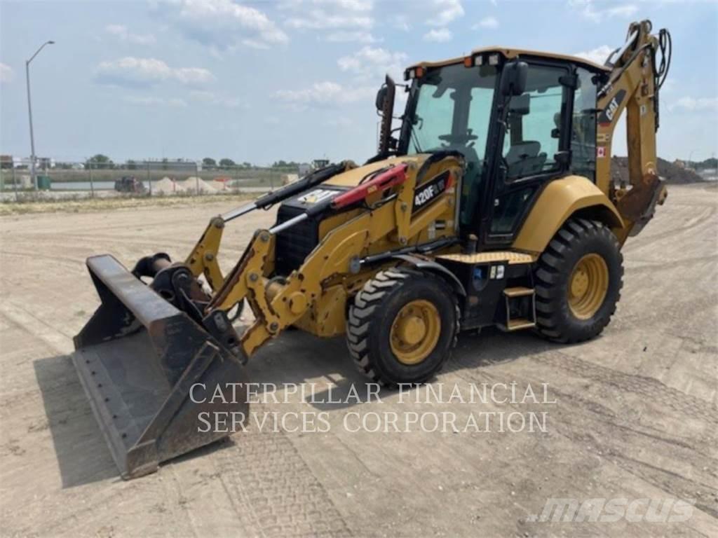 CAT 420F2IT Backhoe