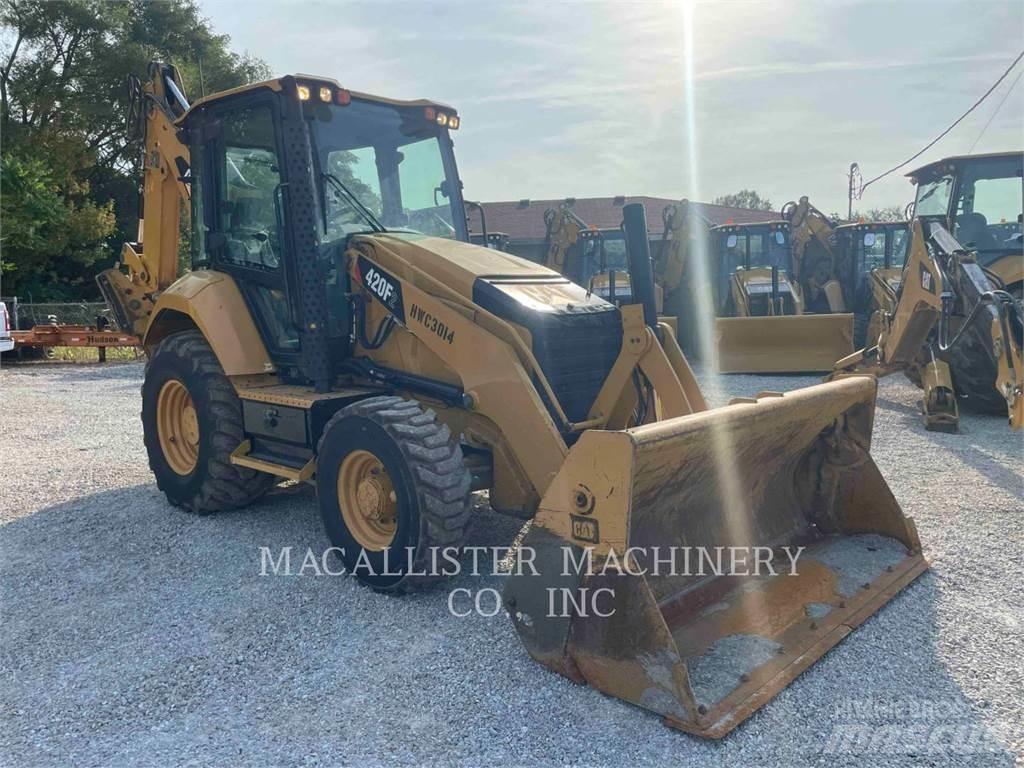 CAT 420F2ST Backhoe