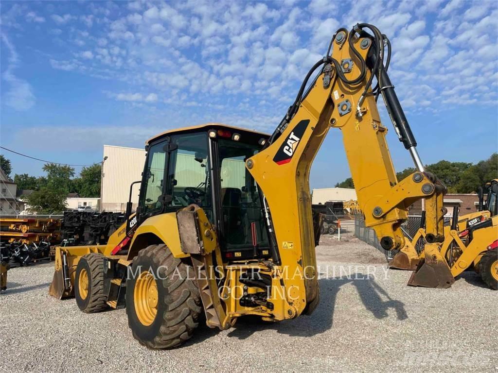 CAT 420F2ST Backhoe